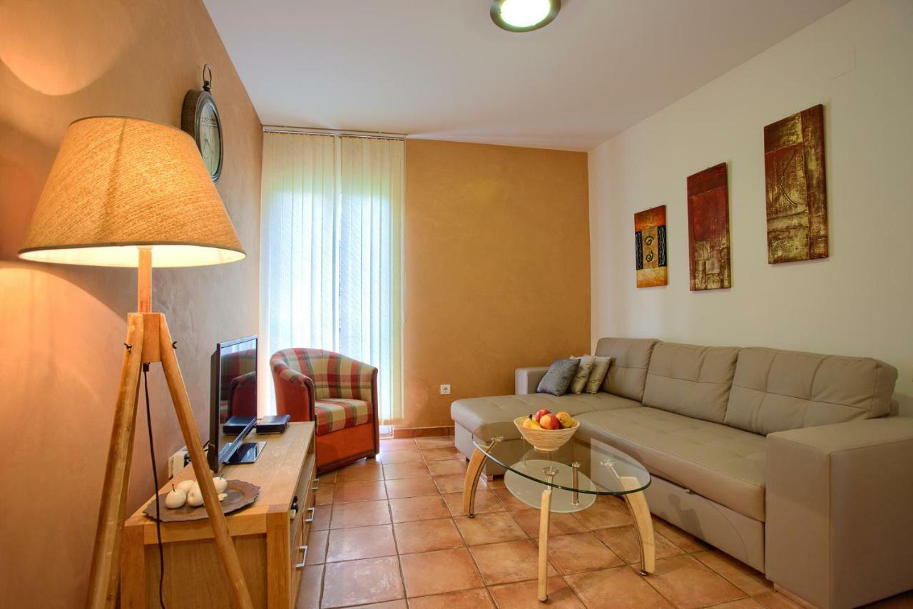 קוטור Apartments Ivanovic מראה חיצוני תמונה