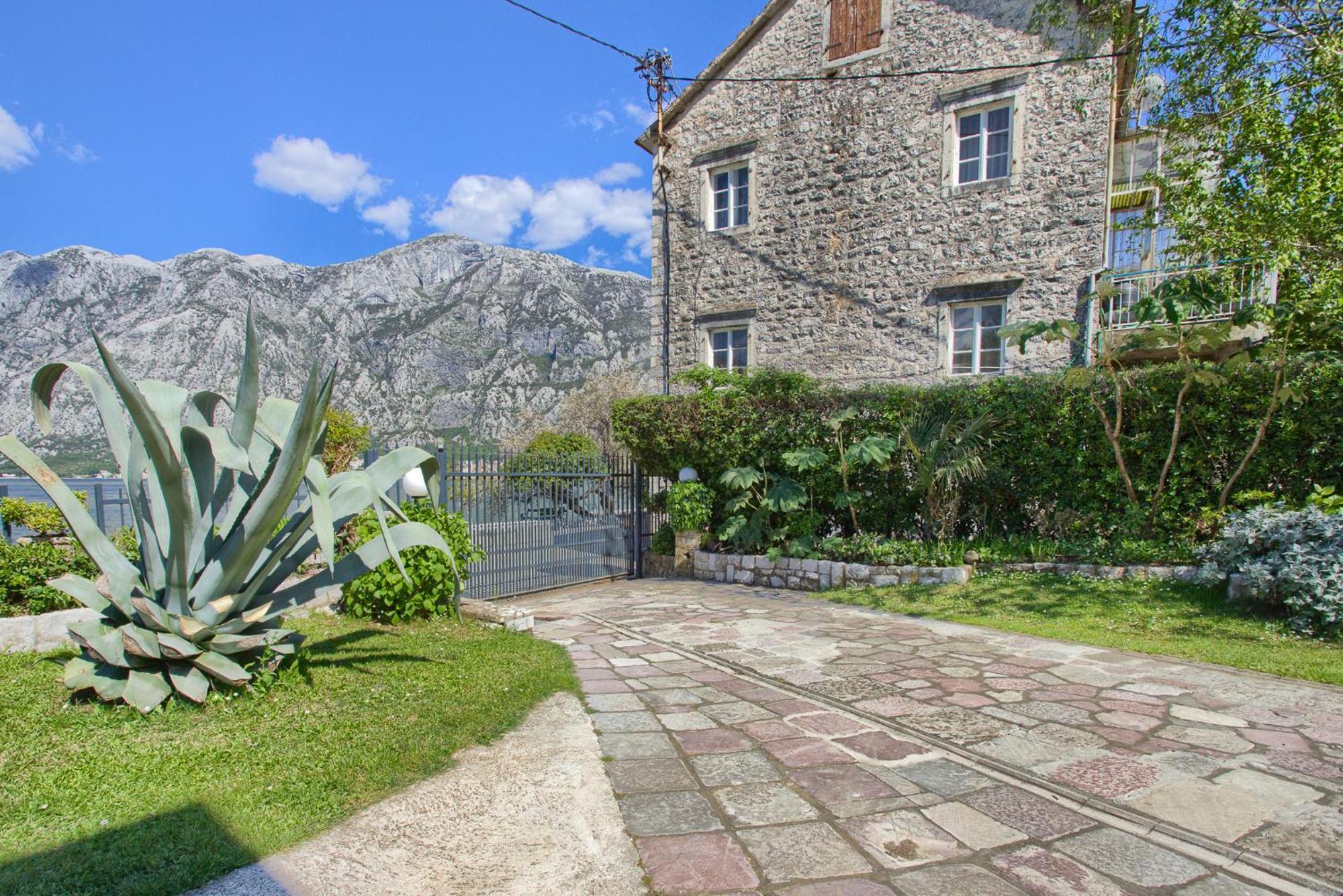קוטור Apartments Ivanovic מראה חיצוני תמונה