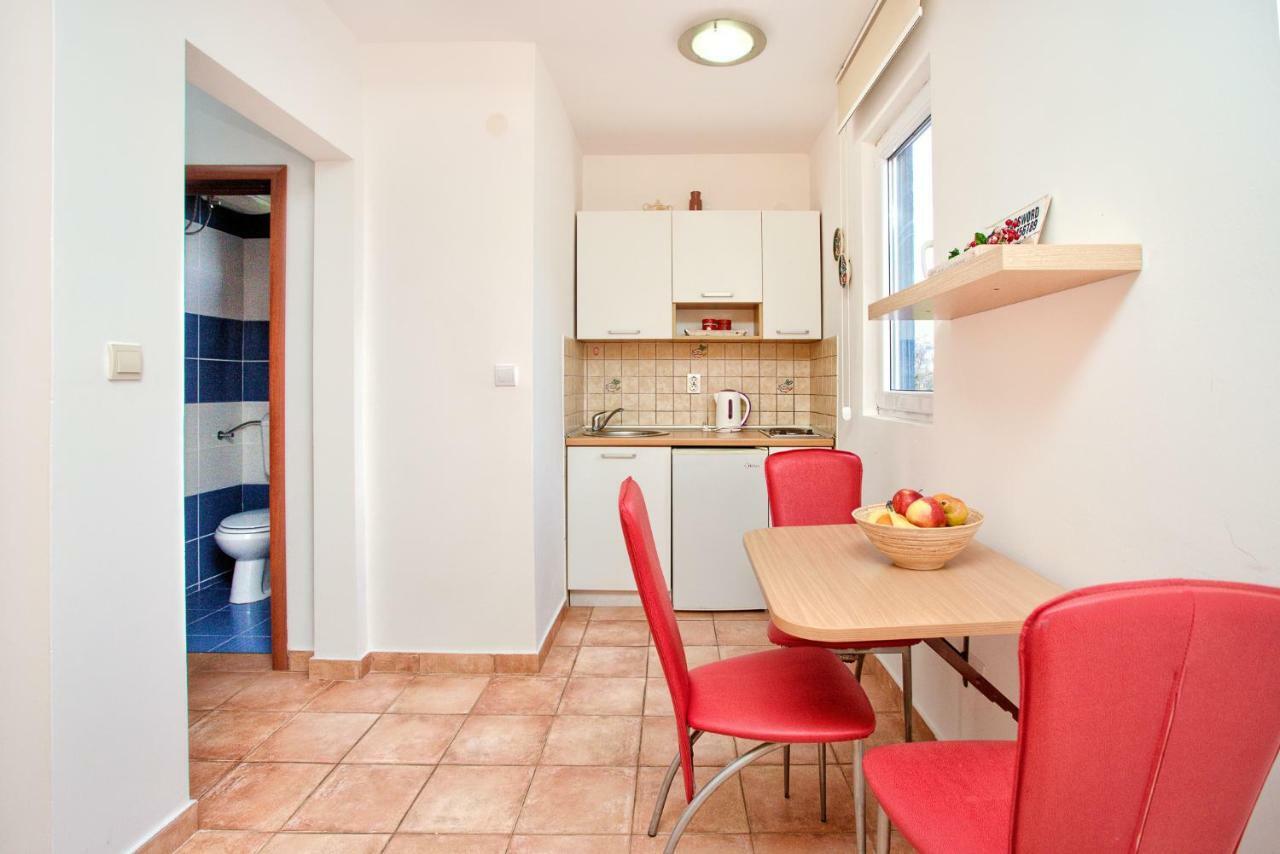 קוטור Apartments Ivanovic מראה חיצוני תמונה